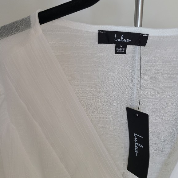 Lulu's In the Breeze Sheer Long-Sleeve Tie-Front T - Picture 3 of 7